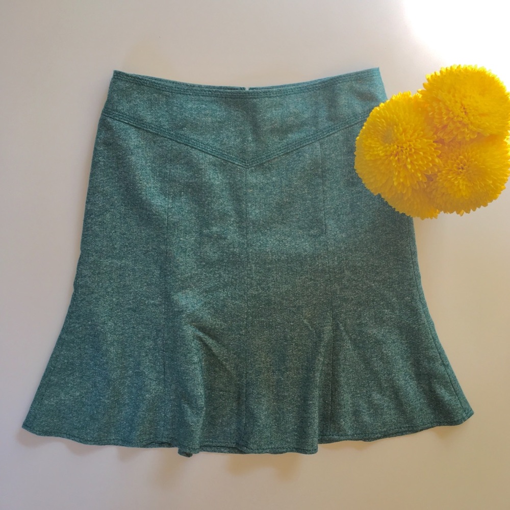🆕 Blue tweedy skirt, EUC